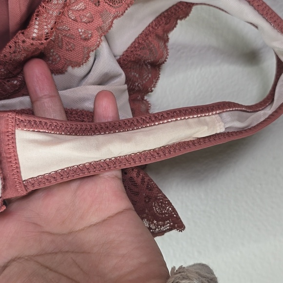 Hey shape v neck body suit Elegant Lace Mauve Bodysuit size XL. - Picture 4 of 9